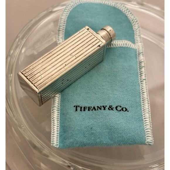 VINTAGE TIFFANY & CO. STERLING TRAVEL MINI PERFUME BOTTLE w/POUCH - Picture 6 of 8
